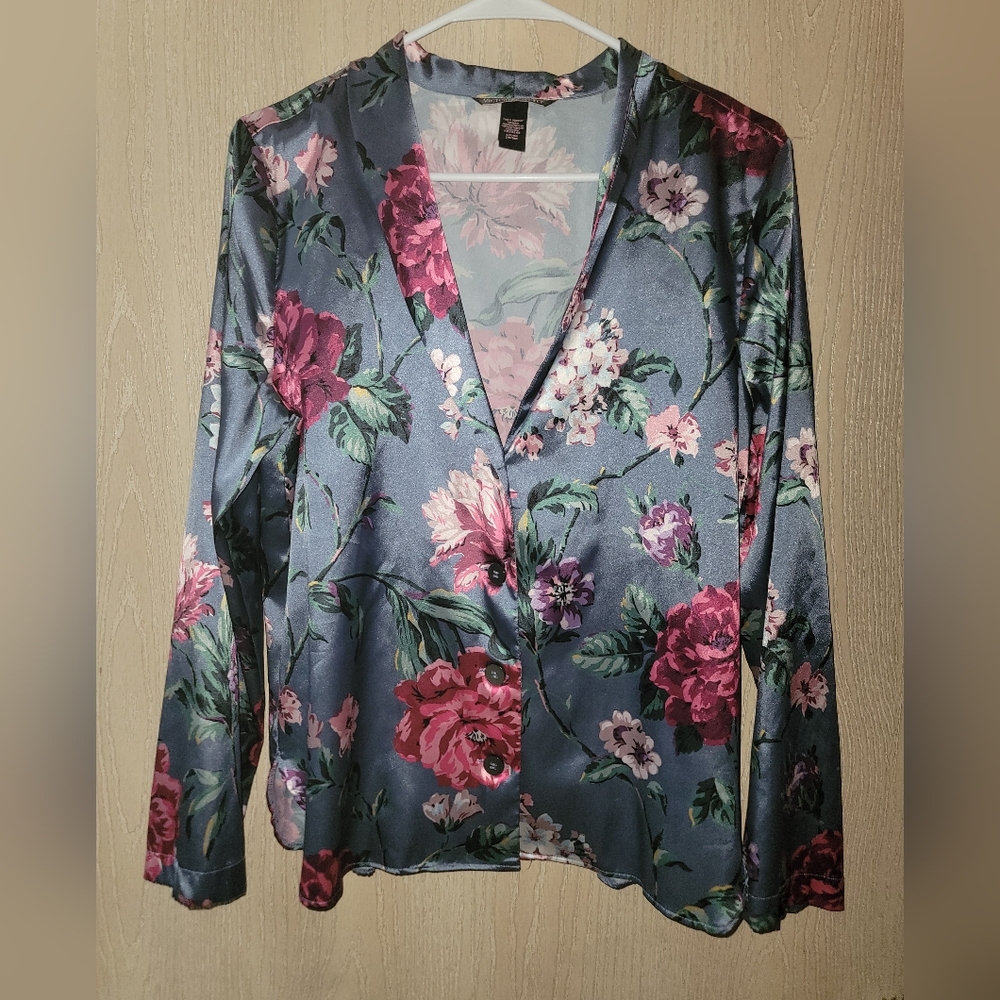 Victoria's Secret Silky Satin Colorful Floral Long Sleeve Button Sleepshirt Size